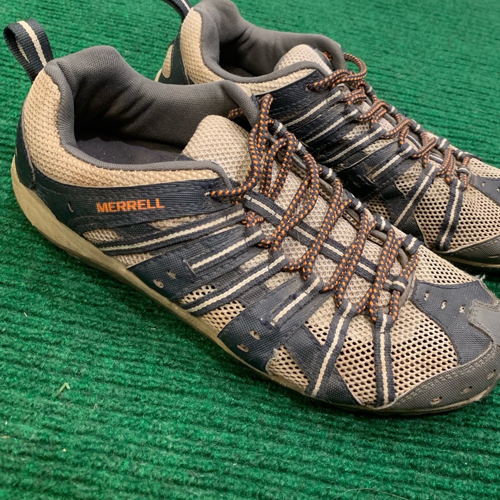 Men’s Merrell shoes